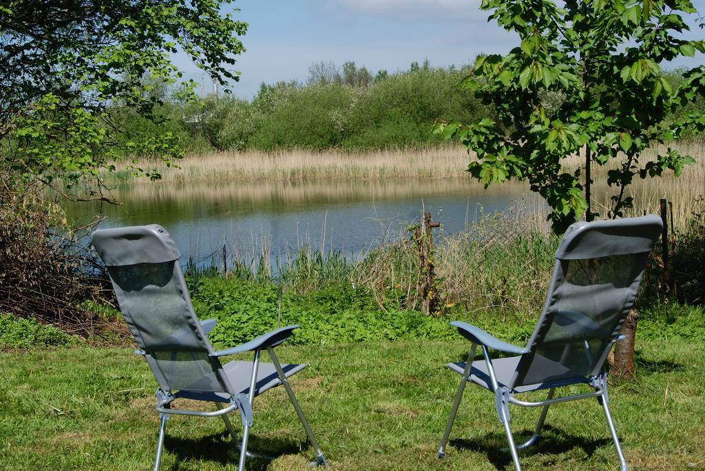 Ferienwohnungen Am Kleinen See Берген-ауф-Рюген Экстерьер фото